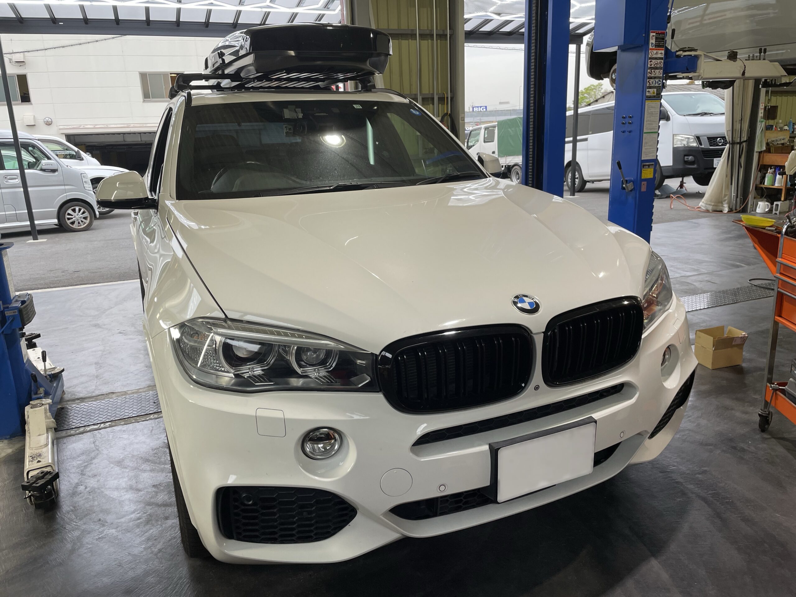 BMW F15 X5 オイル漏れ修理 大阪狭山市 輸入車整備 診断機完備 - Auto